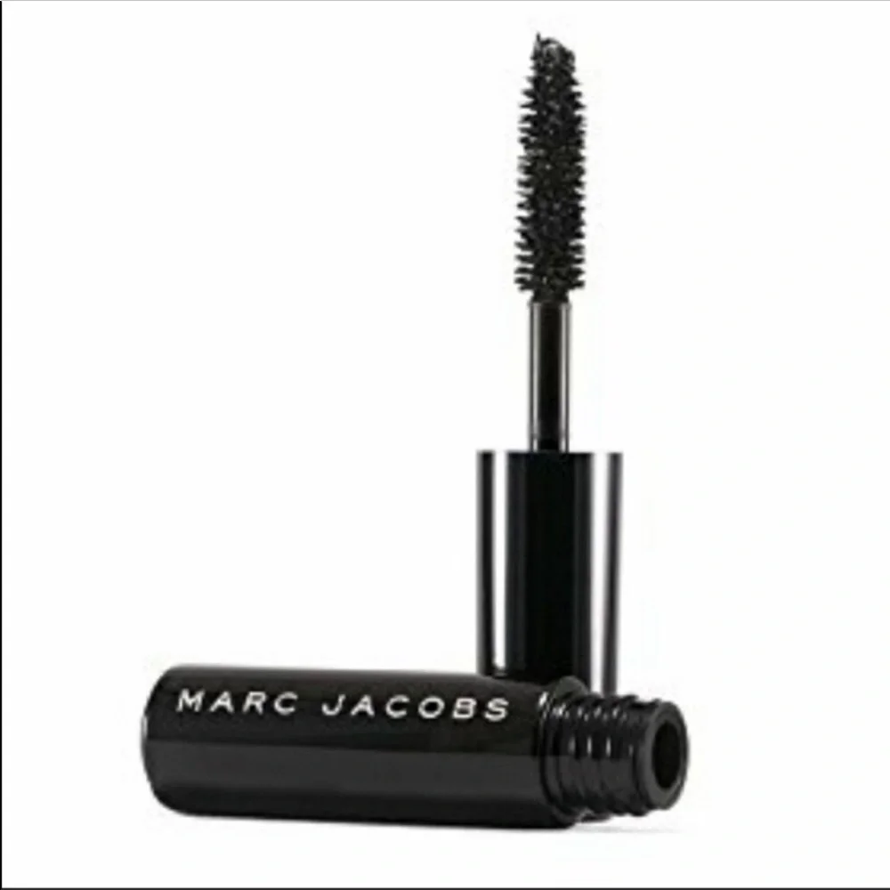 💋Marc Jacobs Liquid Lip Crayon Lipstick + Mascara